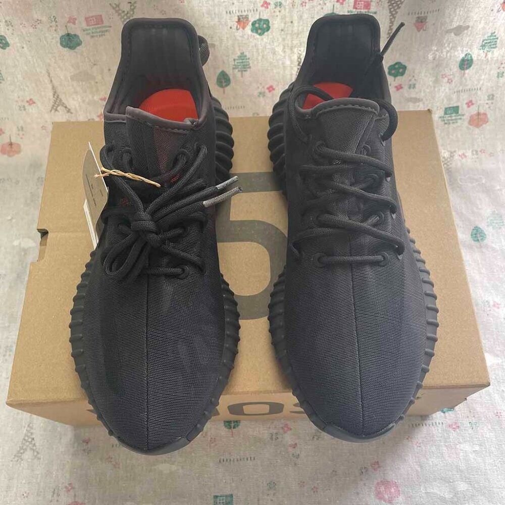 Adidas Yeezy Boost 350 V2 Mono Cinder Black Sneakers